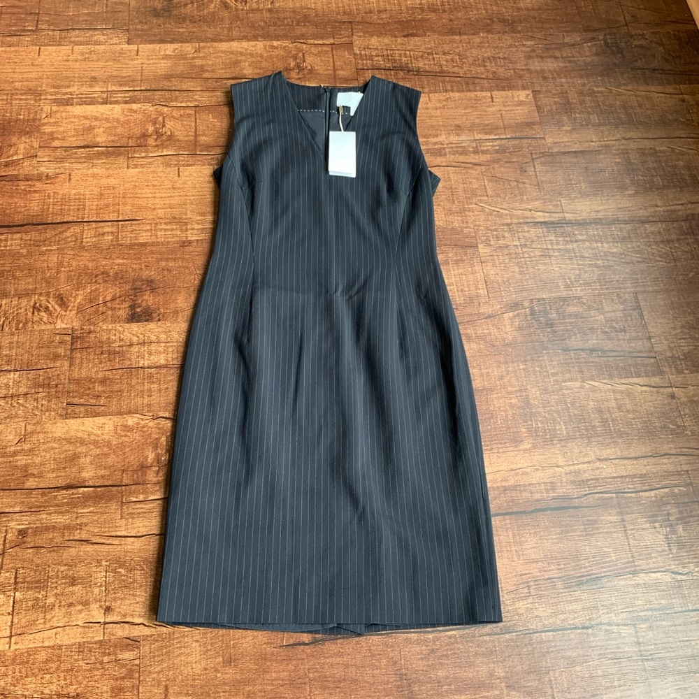 🇺🇸Hugo Boss made in Portugal grayish stripe dress